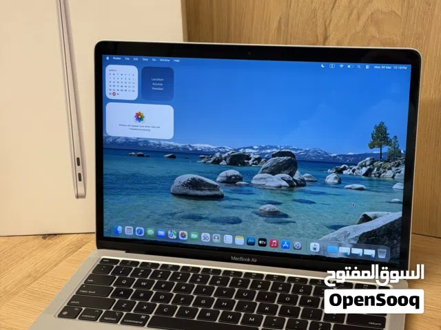 MacBook Air 2020. M1-Chip. 8 RAM. 256 SSD. 13.3-inch
