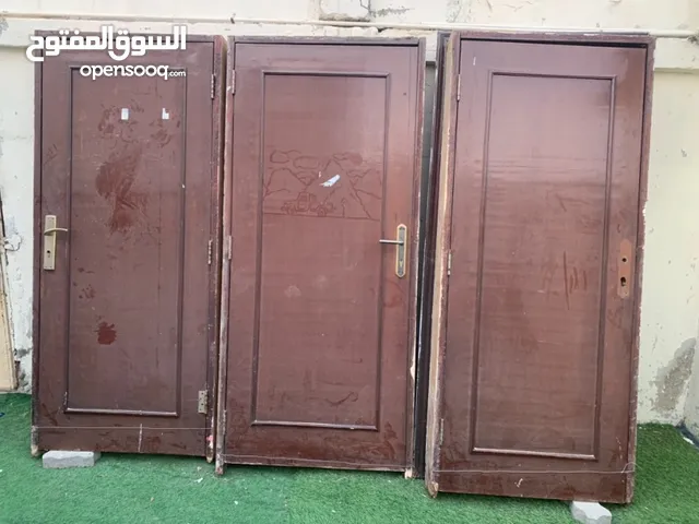 ابواب خشبيه