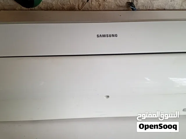 مكيف سامسونج الهرم طن ونص بحالة الوكالة  شغال وعلى الفحص 220 دينار