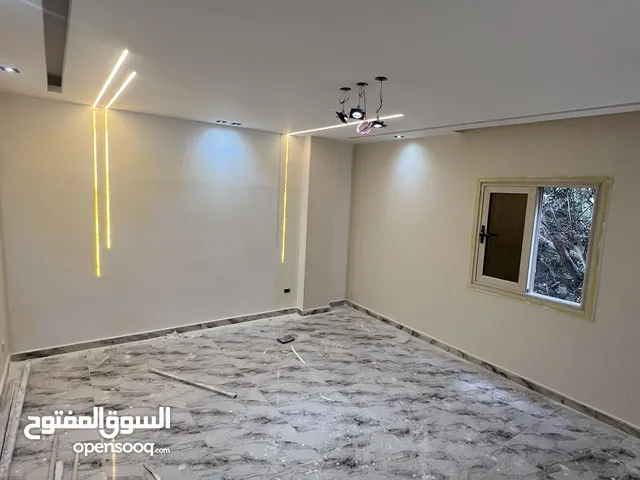165 m2 3 Bedrooms Apartments for Sale in Giza Hadayek al-Ahram