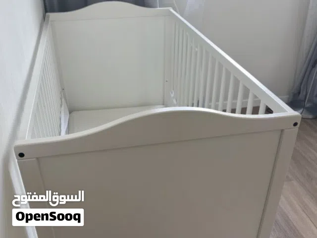 سرير بيبي من ايكيا