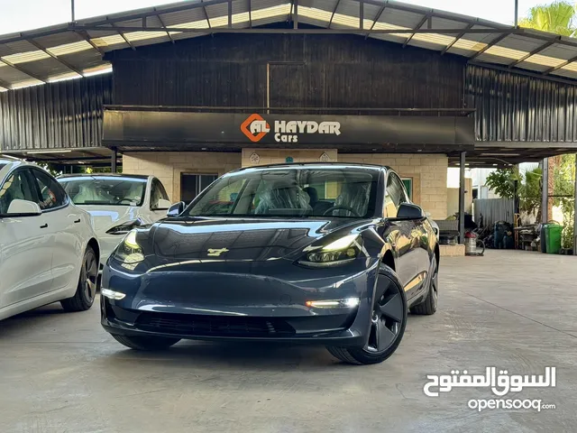 Tesla Model 3 2023 ( Standard Plus ) , ايرباج مغلق ، عداد 32 الف ، فحص كامل ، اوتوسكور B+