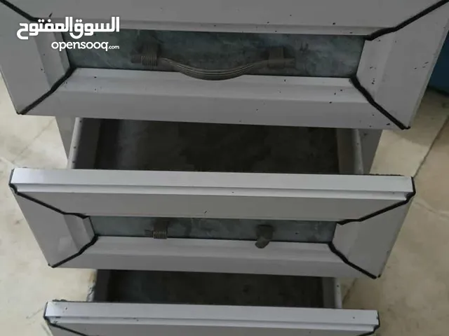 جوارير مطبخ بحاله جيده للبيع