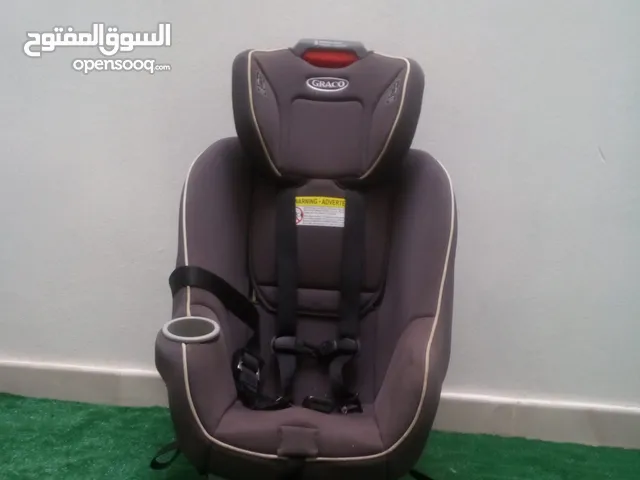 كرسي اطفال يركب في السيارة حاجة كويسة
