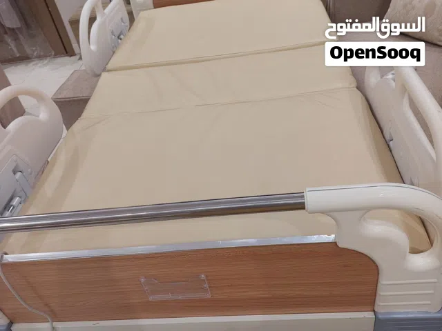 كرسي كهرباء للبيع جديد استخدام 3ايام اربغ حركات مع مرتبه