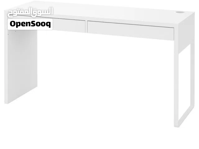 مكتب من ايكيا شبه جديد