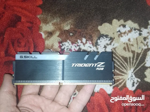 رام جي سكل قطعه وحده 8غيغا مستعمل شغال مابي اي مشكله
