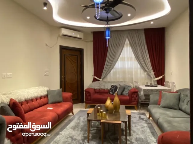 200 m2 More than 6 bedrooms Townhouse for Rent in Basra Saie