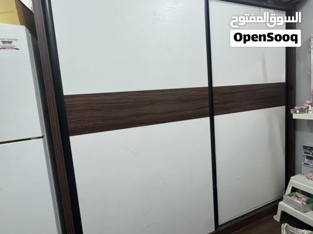 دولاب جرار كبير