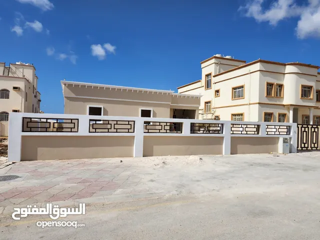 250 m2 3 Bedrooms Villa for Sale in Dhofar Salala