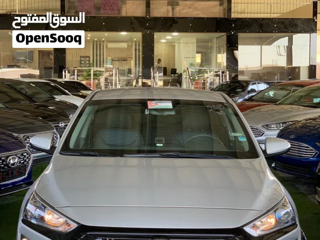 2020 هيونداي ايونيك Standard