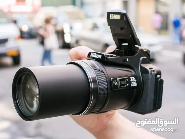 كاميرا Nikon p900  اقوى كاميرا زوم  غنيه عن التعريف مع كل اغراضها بالكرتونه جديده تقريبا