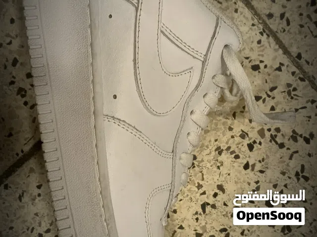 حذاء شركة نايك بالة اربي شرط البوركوك الفحص عند الستلام بدون كارتونة ذو جودة قوية و مريح في البس