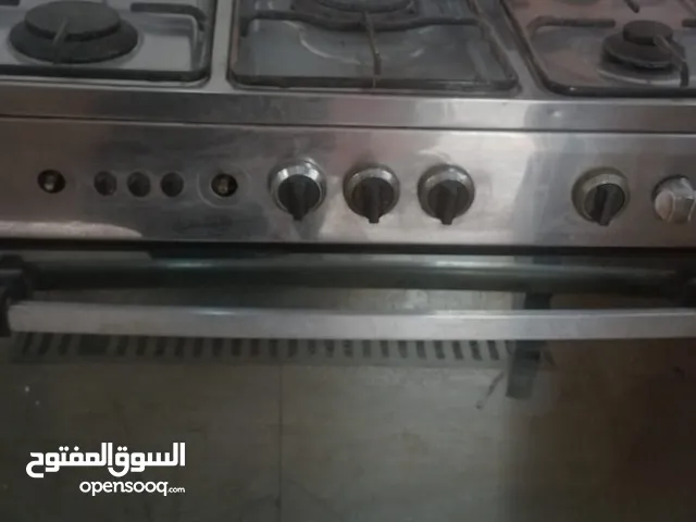 طباخ نضيف جداً