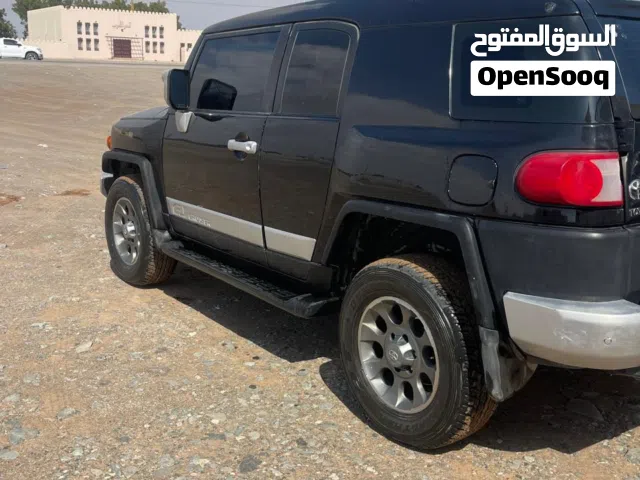 تويوتا FJ كابتن 2007 أسود، مستعملة بحالة ممتازة، دهن كامل، مرخصة وكافة المواصفات اليابانية