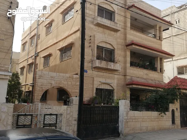 3 Floors Building for Sale in Zarqa Al Zarqa Al Jadeedeh