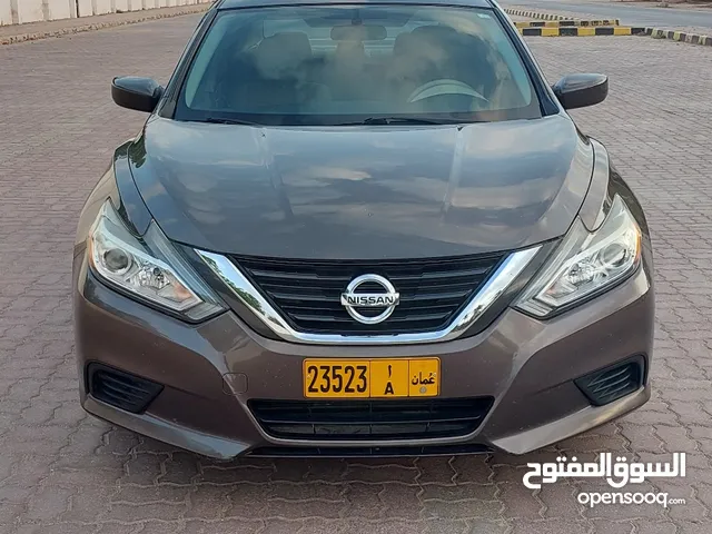 Used Nissan Altima in Dhofar