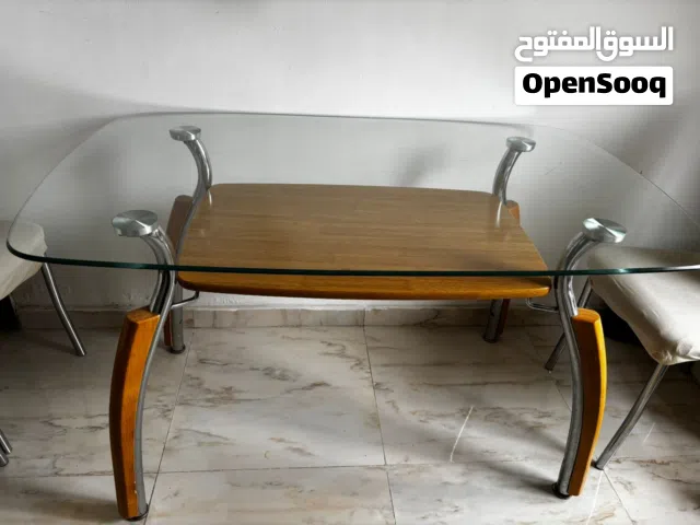 طاولة خشب وجه سيكوريت صناعة ماليزيا مع 4كراسي
