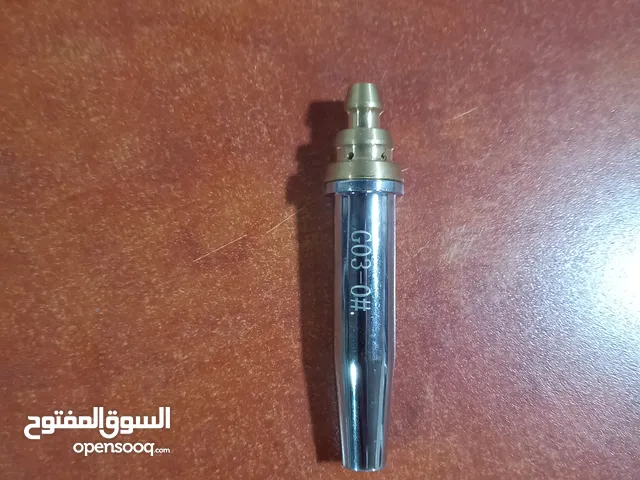 أدوات طبيه للبيع جديده غير مستعملة و تمتلك جوده عاليه يمكن توفيرها بكميات كبيرة حسب الطلب