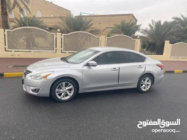 Used Nissan Altima in Farwaniya