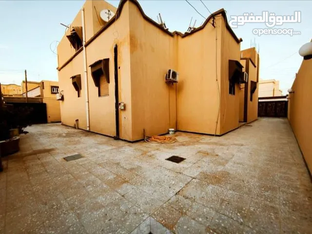 360m2 More than 6 bedrooms Villa for Sale in Tripoli Al-Sabaa