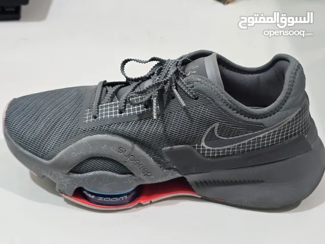 حذاء رياضي sport shoes