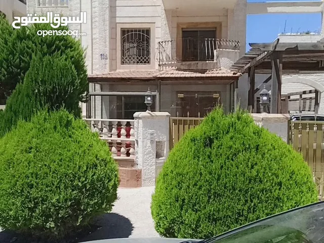 300m2 4 Bedrooms Apartments for Sale in Amman Deir Ghbar