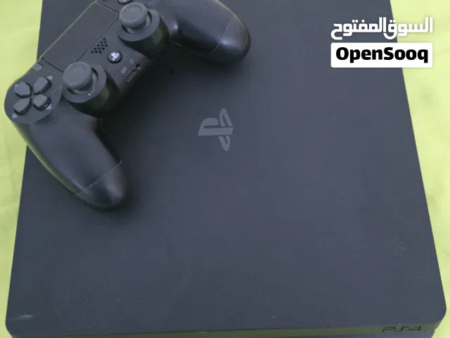 playstation 4 slim 500gb avec manette et 1 CD