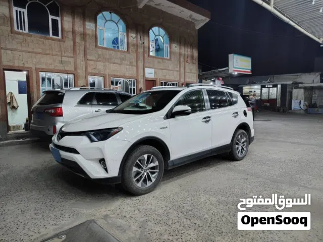 2017 تويوتا راف فور Limited