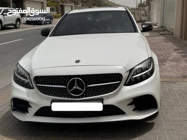 مرسيدسC 200 موديل 2020 فل اوبشن وكالة البحرين بحالة ممتازة جداًماشية 53 الف زيرو ملاك سيرفس وكالة