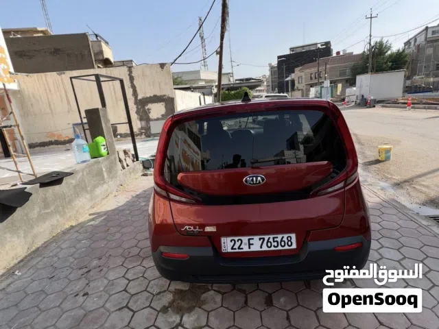 2020 كيا سول LX