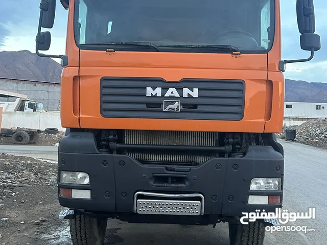 Tractor Unit Man 2009 in Muscat