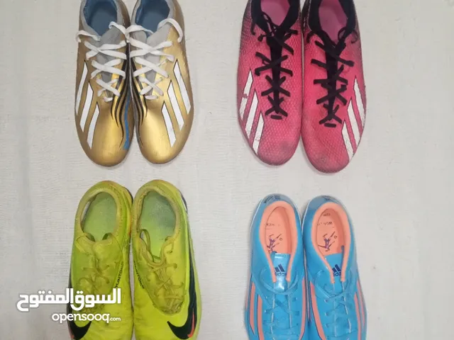 43 Sport Shoes in Salt