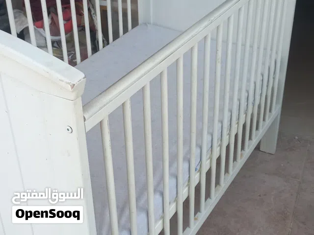 سرير اطفال