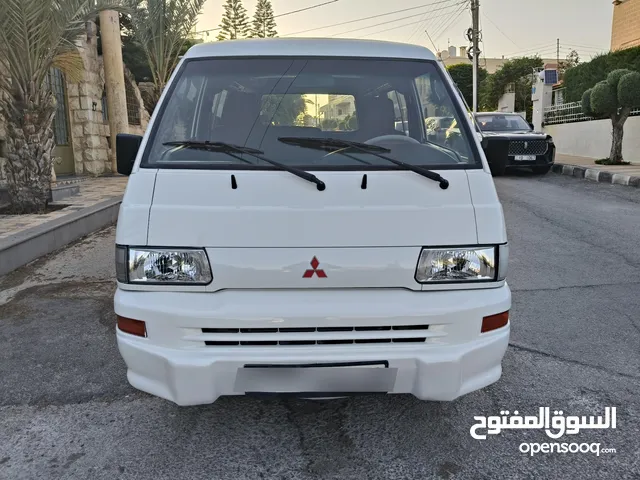 Used Mitsubishi Van in Amman