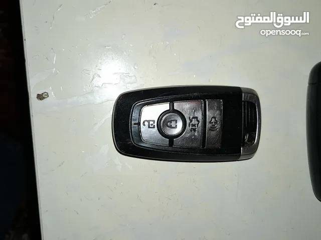 مفتاح مع ريموت فورد فيوجن و مفتاح مع ريموت مرسيدس