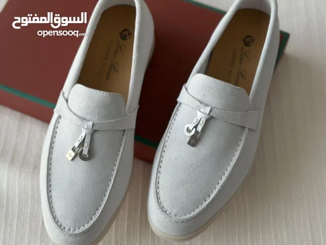 ladies shoes for sale available size 36 to 41