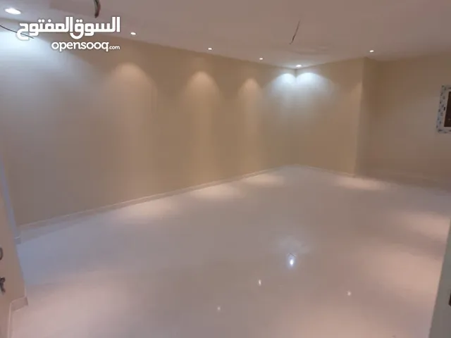 1200 m2 4 Bedrooms Apartments for Rent in Jeddah Al Hamadaniyah