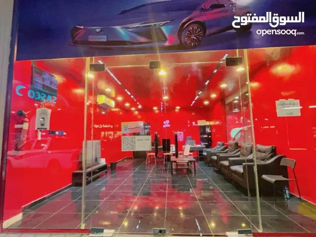200 m2 Shops for Sale in Abu Arish Al Khalidiyyah