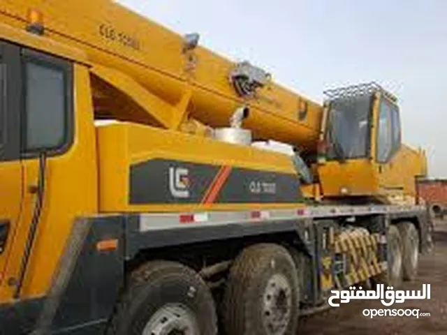 2011 Crane Lift Equipment in Al Jahra