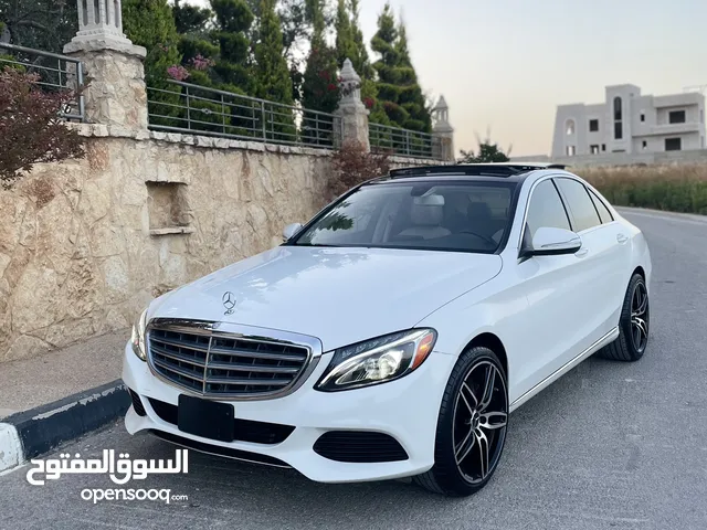 ᄉ Mercedes-Benz C300 2016