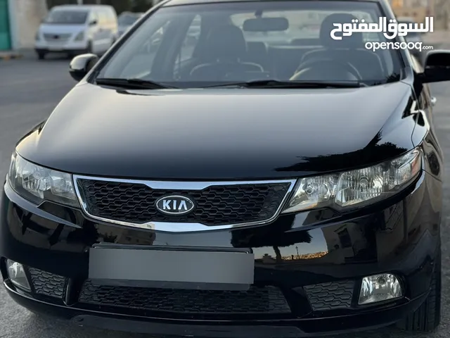 كيا فورتي للبيع بحالة ممتازه  Kia Forte 2013 لون اسود فحص كامل