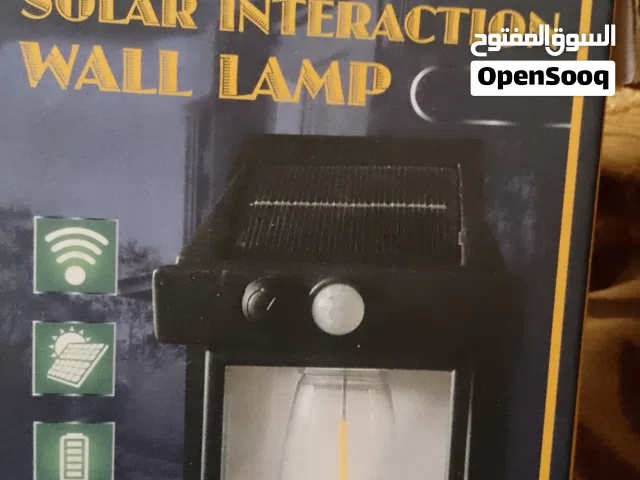 مصباح على طاقة الشمسية يعمل من 4/6 ساعات ضد المي