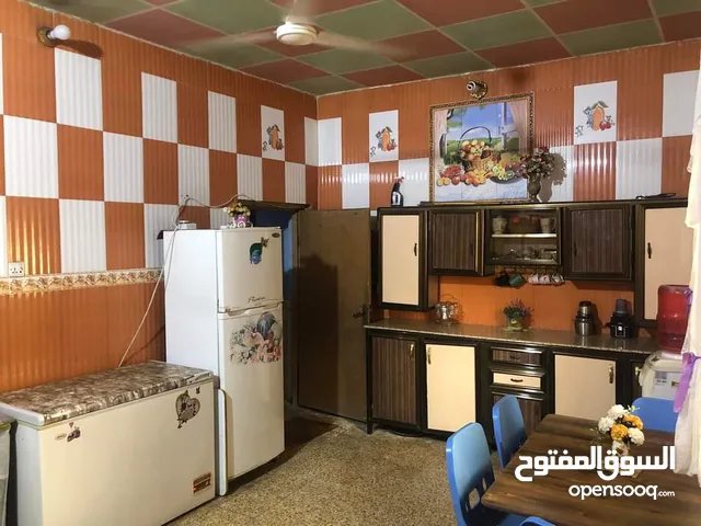 200 m2 4 Bedrooms Villa for Sale in Dhi Qar Al Hussein