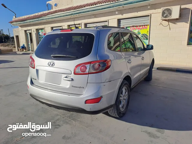 Used Hyundai Santa Fe in Misrata