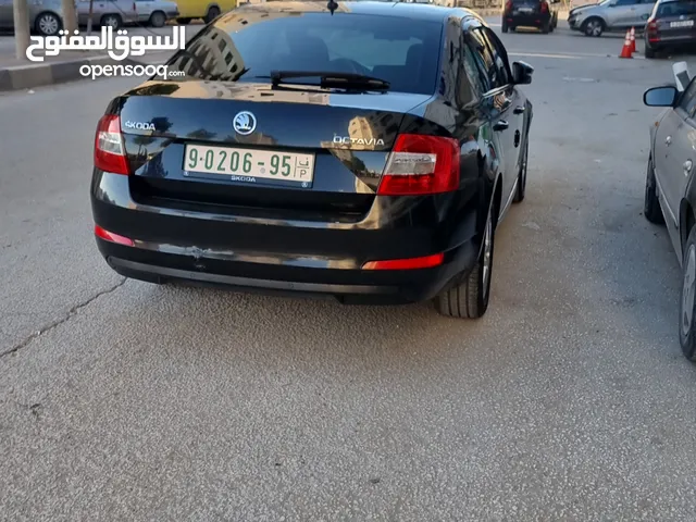 سكودا اوكتافيا صالون اوتوماتيك متور 1.6 موديل 2013 بحاله ممتازه