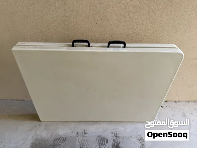 Outdoor foldable table