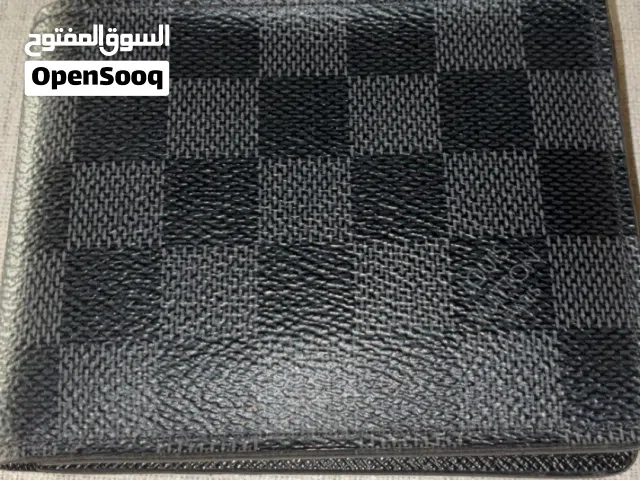 بوك لويس فيتون اصلي مستعمل