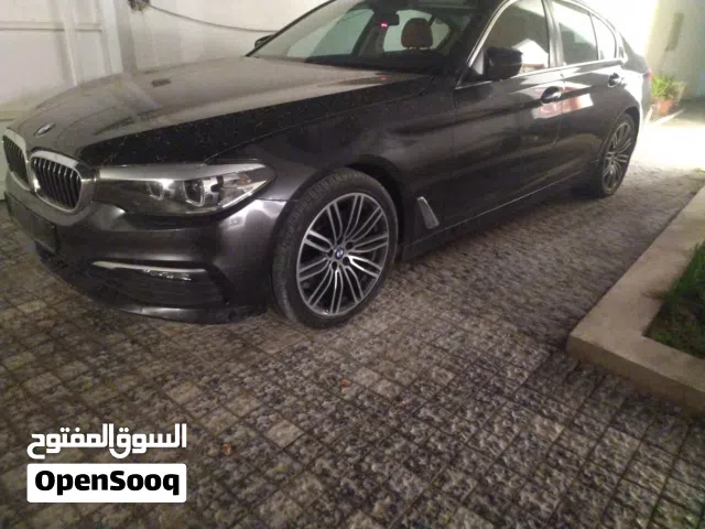 BMW G30 زواق دار