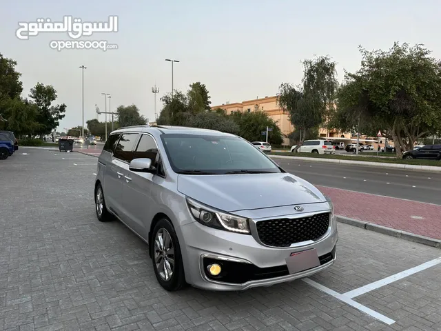 Used Kia Carnival in Abu Dhabi